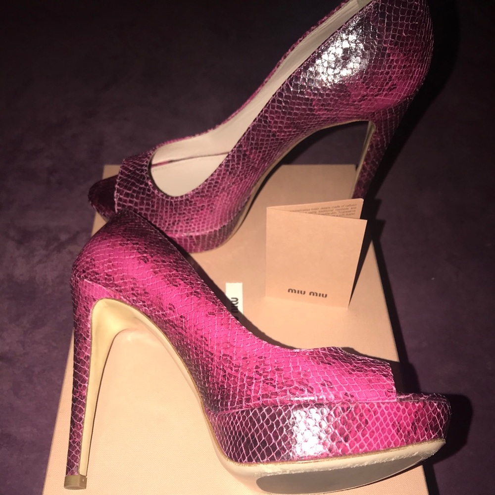 Miu Miu Snake Skin Pumps